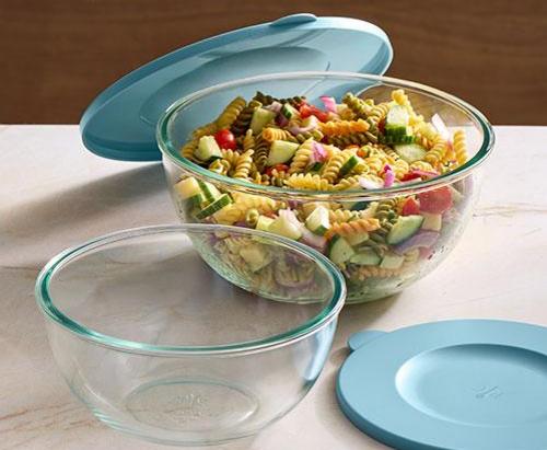 Große Glas-Rührschüssel - Salat Große Glas-Rührschüssel von Pampered Chef® mit Salat befüllt