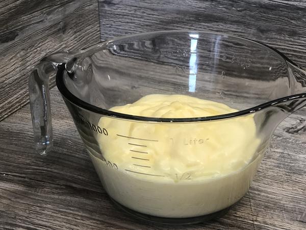 Pudding in Schale für Bienenstich aus der Ofenhexe®