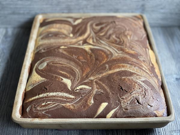 Kuchen gebacken - Rezept Marmorkuchen vom Blech - Großer Ofenzauberer - Pampered Chef® 