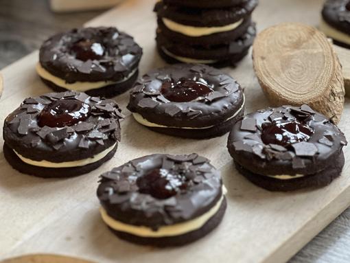 Schwarzwälder-Kirsch-Plätzchen Rezept Schwarzwälder-Kirsch-Plätzchen Rezept - Pampered Chef®
