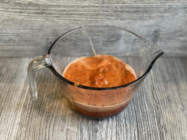 Gefüllte Paprikaschoten Rezept - Schritt 2 Tomatensoße - Rezept Gefüllte Paprikaschoten - Kleiner Zaubermeister - Pampered Chef®