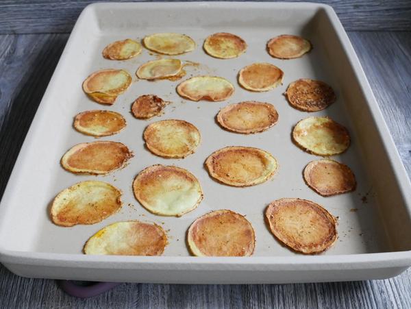 Kartoffeln gebacken für Rezept Kartoffelchips vom großen Ofenzauberer von Pampered Chef® 
