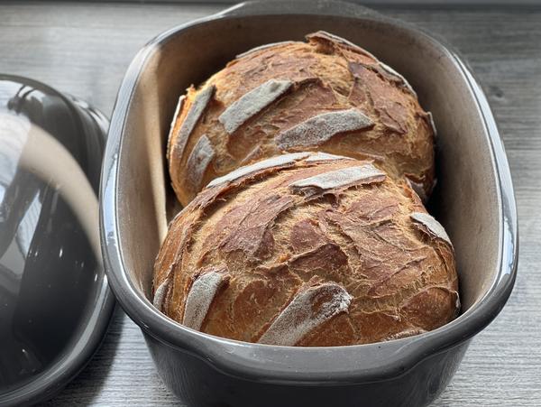 Brot gebacken für Rezept Weizen-Dinkelbrot aus dem Ofenmeister von Pampered Chef® 
