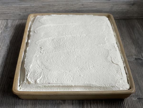 Sahnetopping - Rezept Beeren-Maulwurfkuchen vom großen Ofenzauberer von Pampered Chef® 