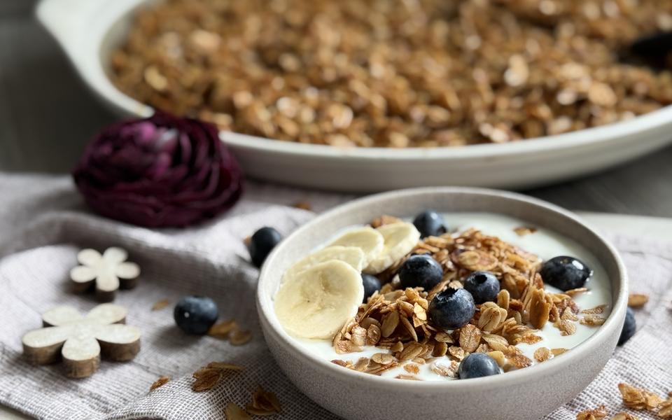 Granola Basisrezept Rezept - Runder Stein White Lady - Pampered Chef® 