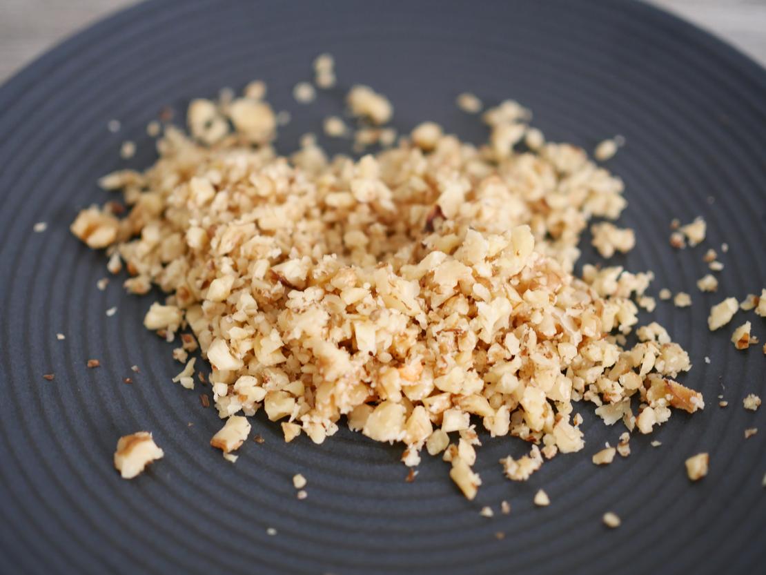 Gehackte Nüsse mit dem Super-Hacker von Pampered Chef® 