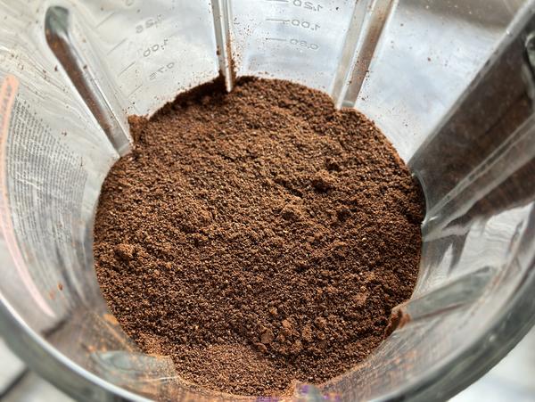 Kaffee gemahlen - Rezept Kaffeepulver - Deluxe Blender - Pampered Chef® 