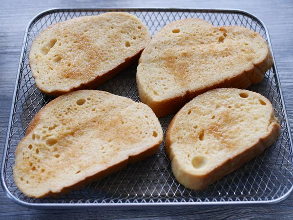 Brot mit Ei für Rezept French Toast aus dem Air Fryer von Pampered Chef® 