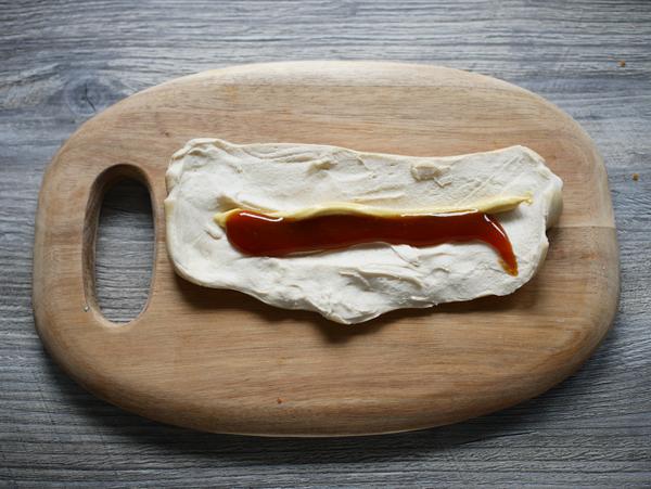 Teig mit Soßen für Hot Dog mal anders vom Ofenzauberer von Pampered Chef® 