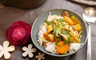 Curry mit Reis in Schale für Rezept Thai Curry im Ofenmeister