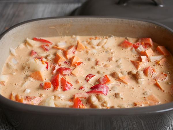 Gemüse und Soße für Rezept Süßkartoffel Curry aus dem Ofenmeister von Pampered Chef® 
