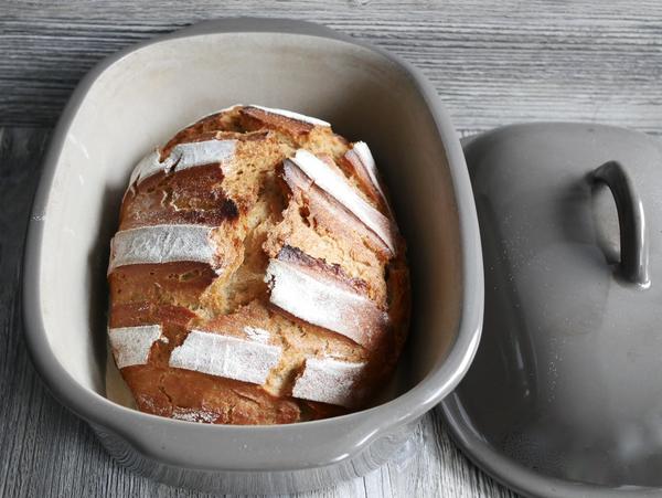 Brot gebacken für Rezept Bielefelder Landbrot aus dem Ofenmeister 