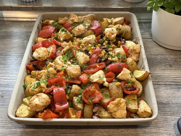 Feierabendblech 1 Rezept - Gericht gegart Gericht gegart - Hähnchen mit Kartoffeln und Gemüse - Großer Ofenzauberer
