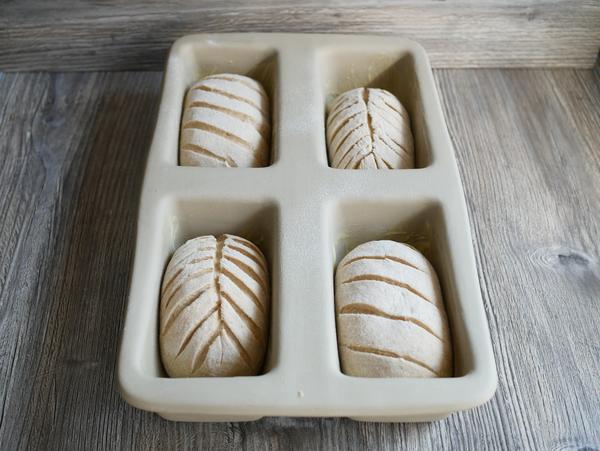Brotlaibe in Backform für Rezept Lieblingsbrote aus der Mini-Kastenform von Pampered Chef® 