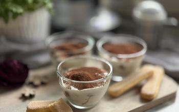 Dessert in Glaschalen angerichtet - Bananeneis-Tiramisu Rezept - Multi-Zerkleinerer 