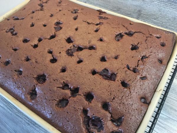 Gebackener Schokoladen Kuchen im großen Ofenzauberer von Pampered Chef 