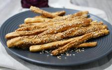 Salzstangen mit Sesam gebacken auf dem Pampered Chef® Ofenzauberer