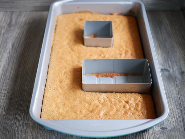 Teig gebacken für Letter cake Nuss Sahne aus der Kuchenform von Pampered Chef® 