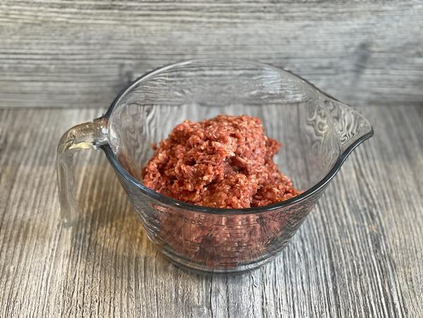 Gefüllte Paprikaschoten Rezept - Schritt 1 Hackfleisch - Rezept Gefüllte Paprikaschoten - Kleiner Zaubermeister - Pampered Chef®