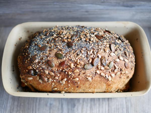 Brot gebacken für Rezept Emser Brot aus dem Zauberkasten von Pampered Chef® 