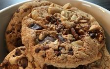Chocolate Cookies in Schale gebacken auf dem Zauberstein von Pampered Chef® 
