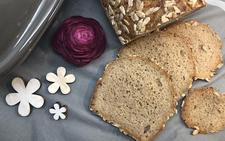 5 Flocken Brot im kleinen Zaubermeister - Brot mit aufgeschnittenen Scheiben 