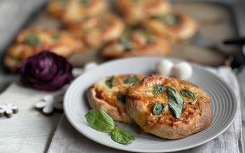 Rezept Mini Pizzen Ruck Zuck vom Zauberstein von Pampered Chef®