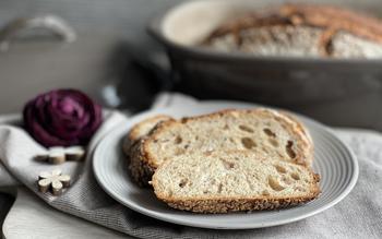 Rezept Dinkel-Sesam-Brot aus dem Ofenmeister von Pampered Chef®