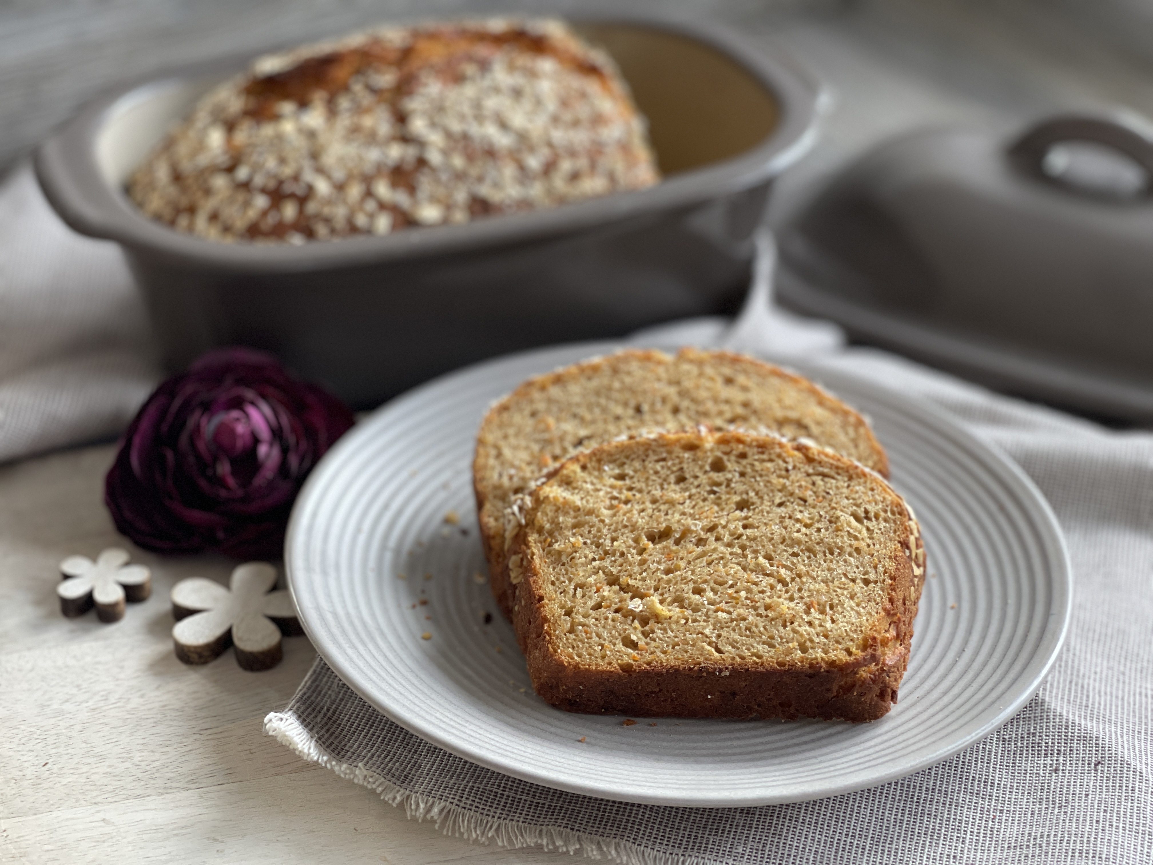 Vollkorn-Möhrenbrot
