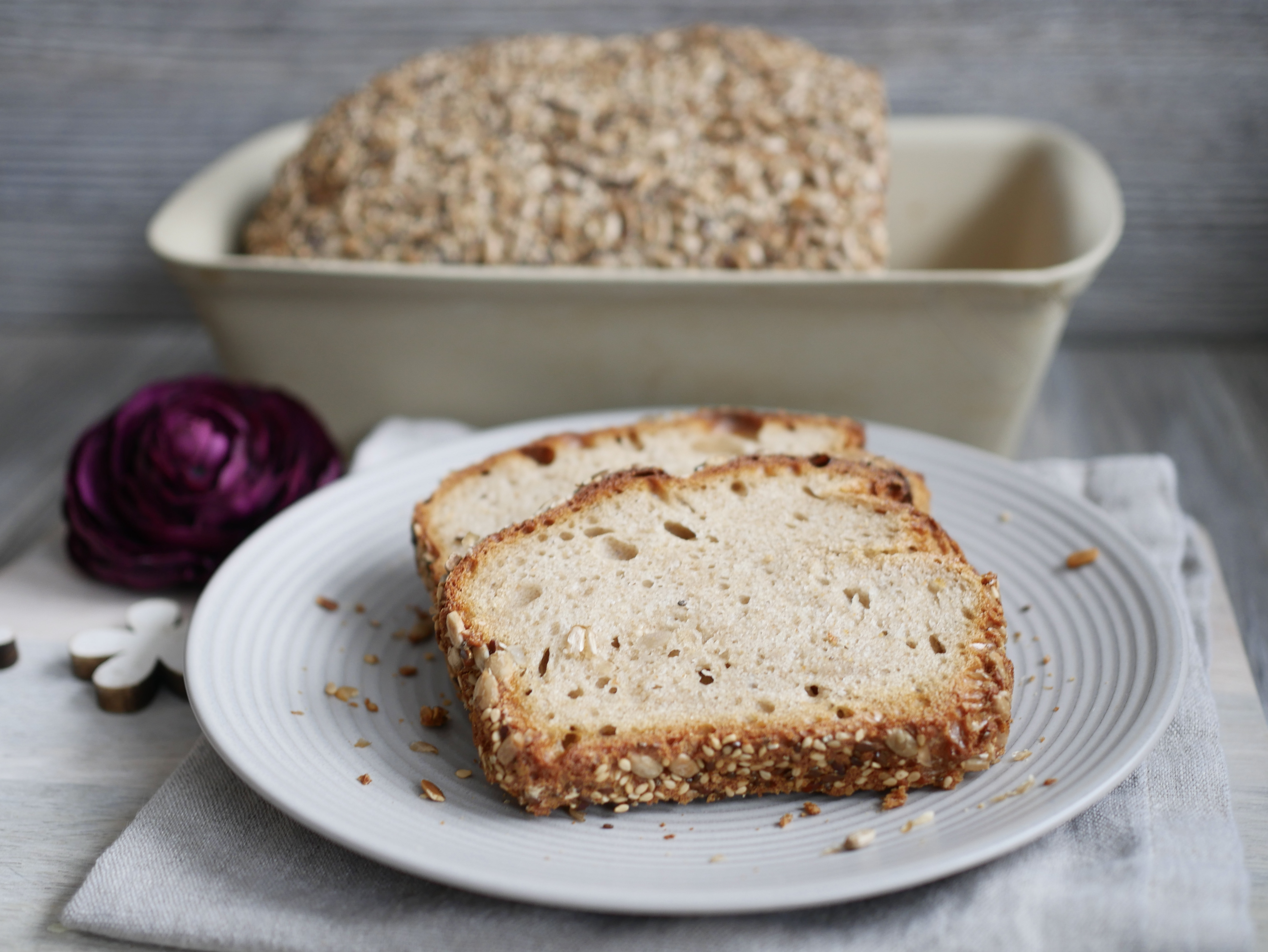 Knusperbrot mit Saaten